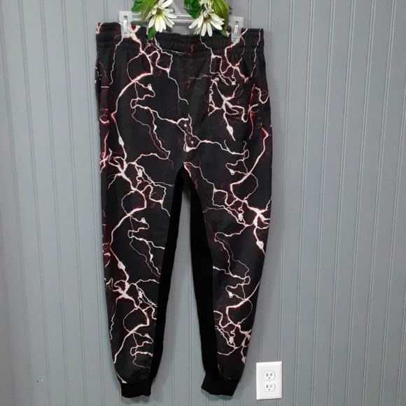 NBA Cavs Lighting Pants - Picture 4 of 14